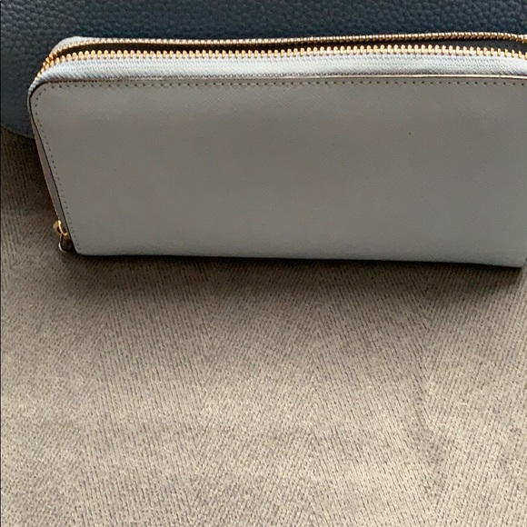 SOLD SOLD.   HANDBAG CAN BE SOLD WITHOUT WALLET - Picture 8 of 8